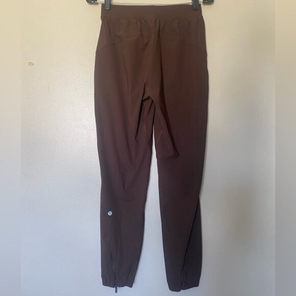 NWT Lululemon Athletica Adapted State HR Jogger Brown Pants Size 4 - Picture 3 of 4